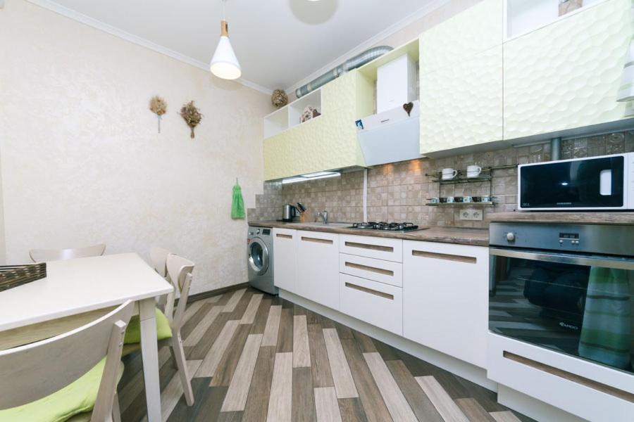 Three-Room Apartments At The Polytechnic Institute Kyiv Exterior photo